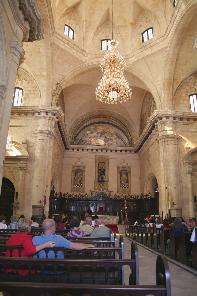 51-Inside the Catedral de la Habana.jpg - Inside the Catedral de la Habana